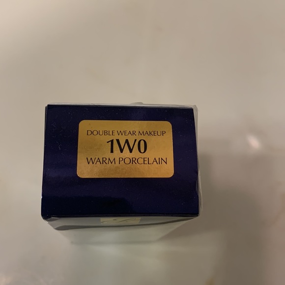 NEW NEVER USED Makeup: Estée Lauder Double Wear Foundation Color: Warm Porcelain - Picture 3 of 6